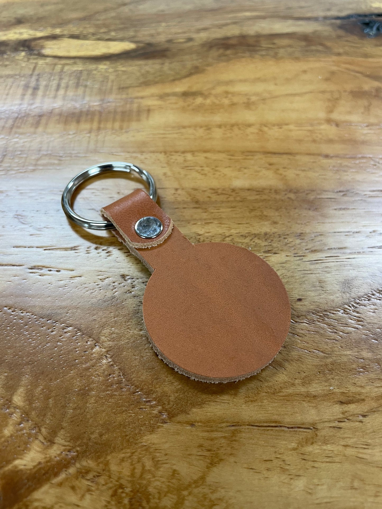 Bridle Leather Keyhole Design Keychain